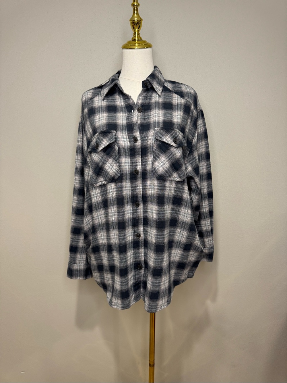 Wild Fable Plaid Shacket Black Gray Flannel Utility Shirt Jacket Pockets M NWT